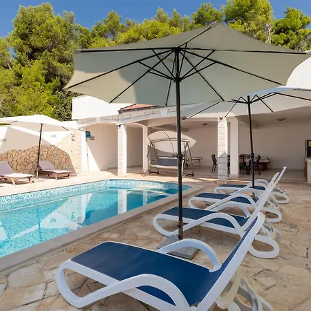 Gorgeous In With House Sea View