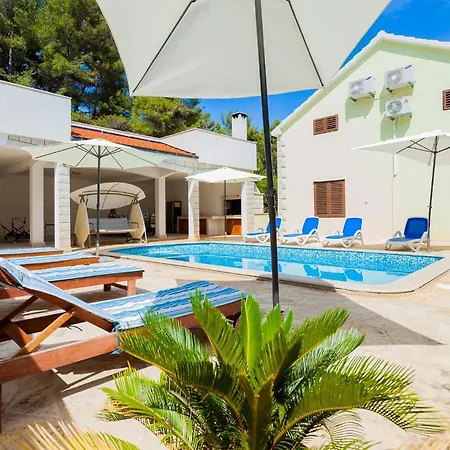 Gorgeous In With House Sea View