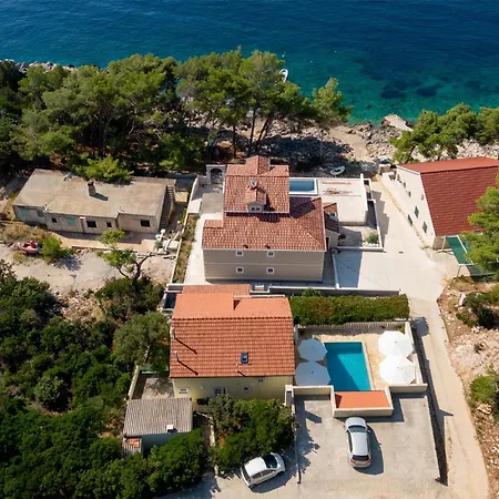 Gorgeous In With House Sea View Prizba