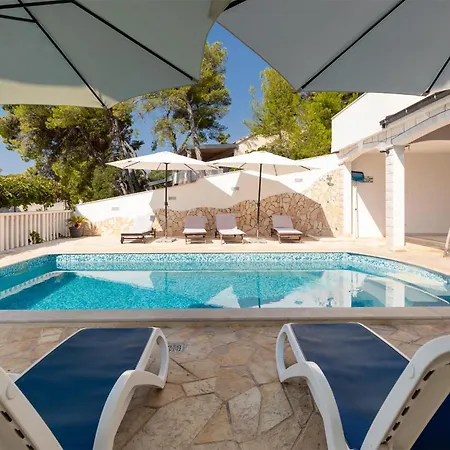 Gorgeous In With House Sea View