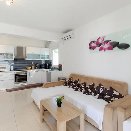 Gorgeous In With House Sea View Vikendica *