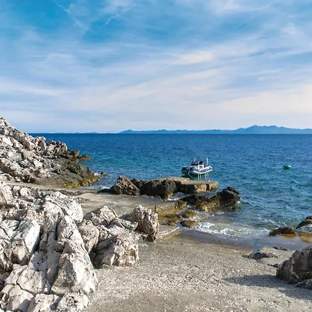 Tatil Evi Gorgeous In With House Sea View
