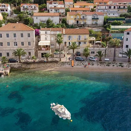 Tatil Evi Gorgeous In With House Sea View